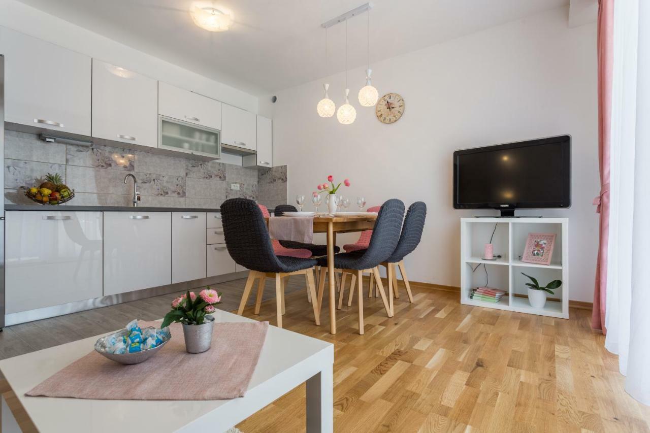 Апартаменти Apartman Matea Подстрана Екстер'єр фото